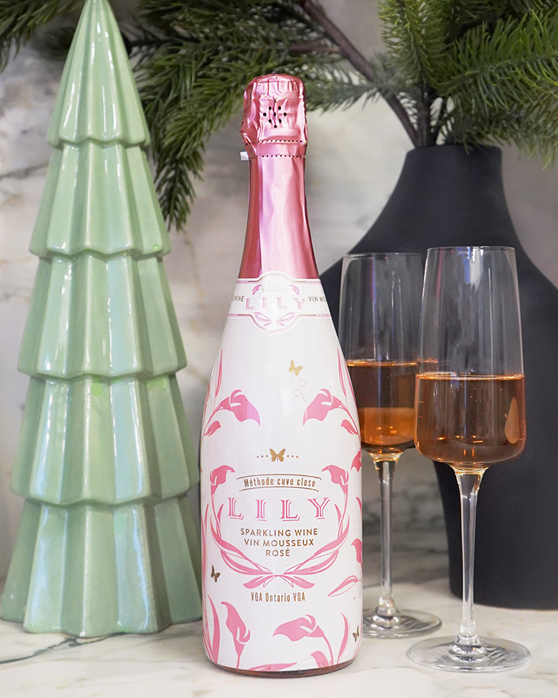 Lily-Rose-Sparkling-Lifestyle